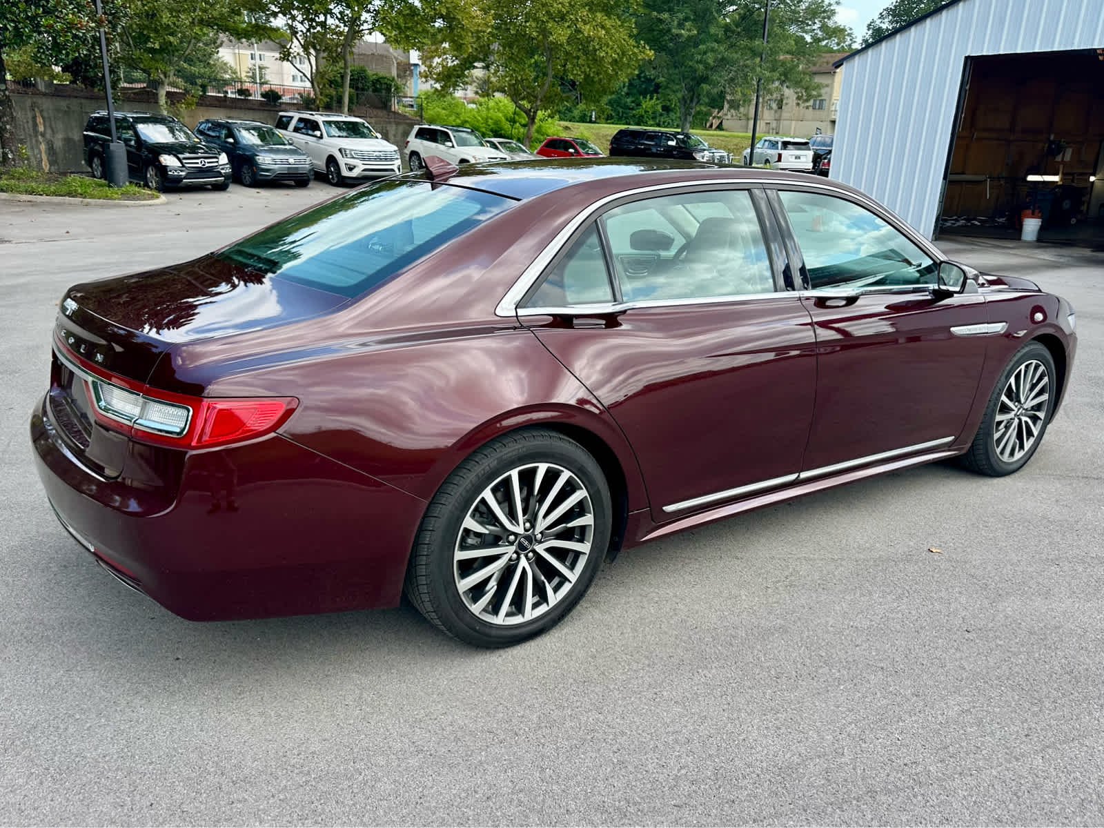 Used 2019 Burgundy Velvet Tinted Clearcoat Lincoln Select image 5