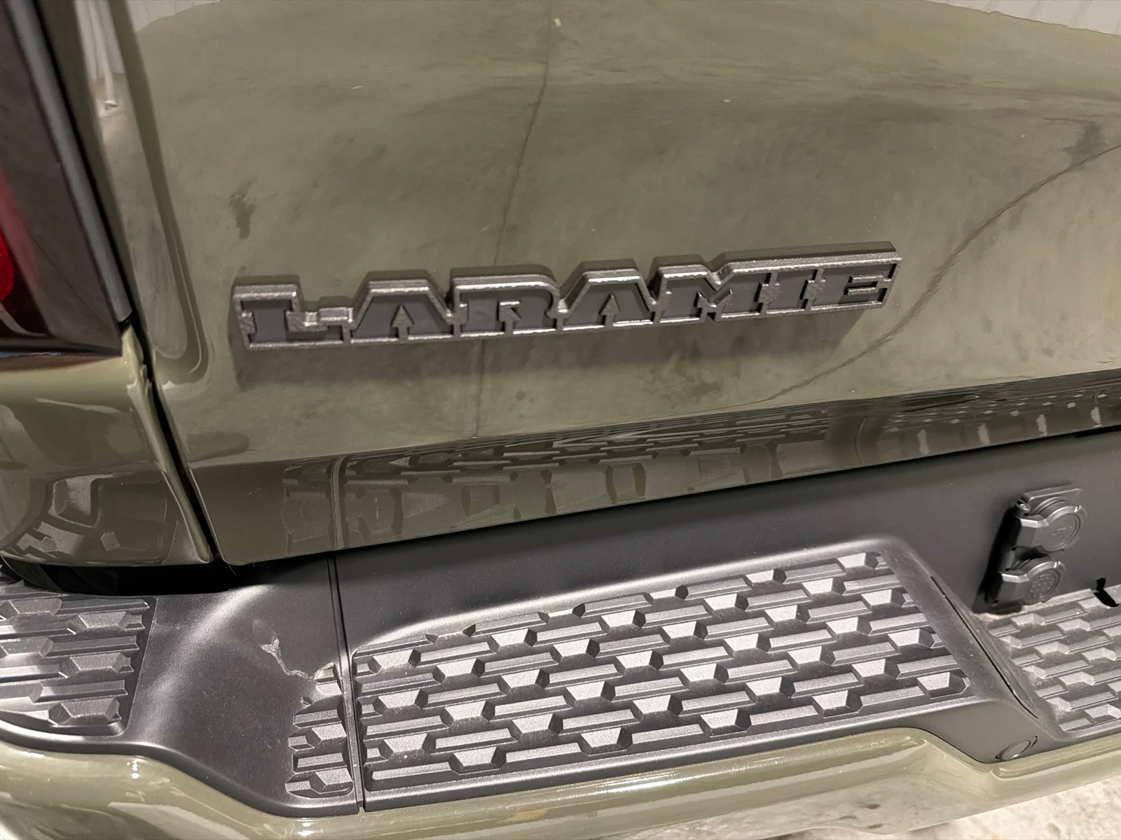 New 2027 Tank Exterior Paint RAM Laramie image 9