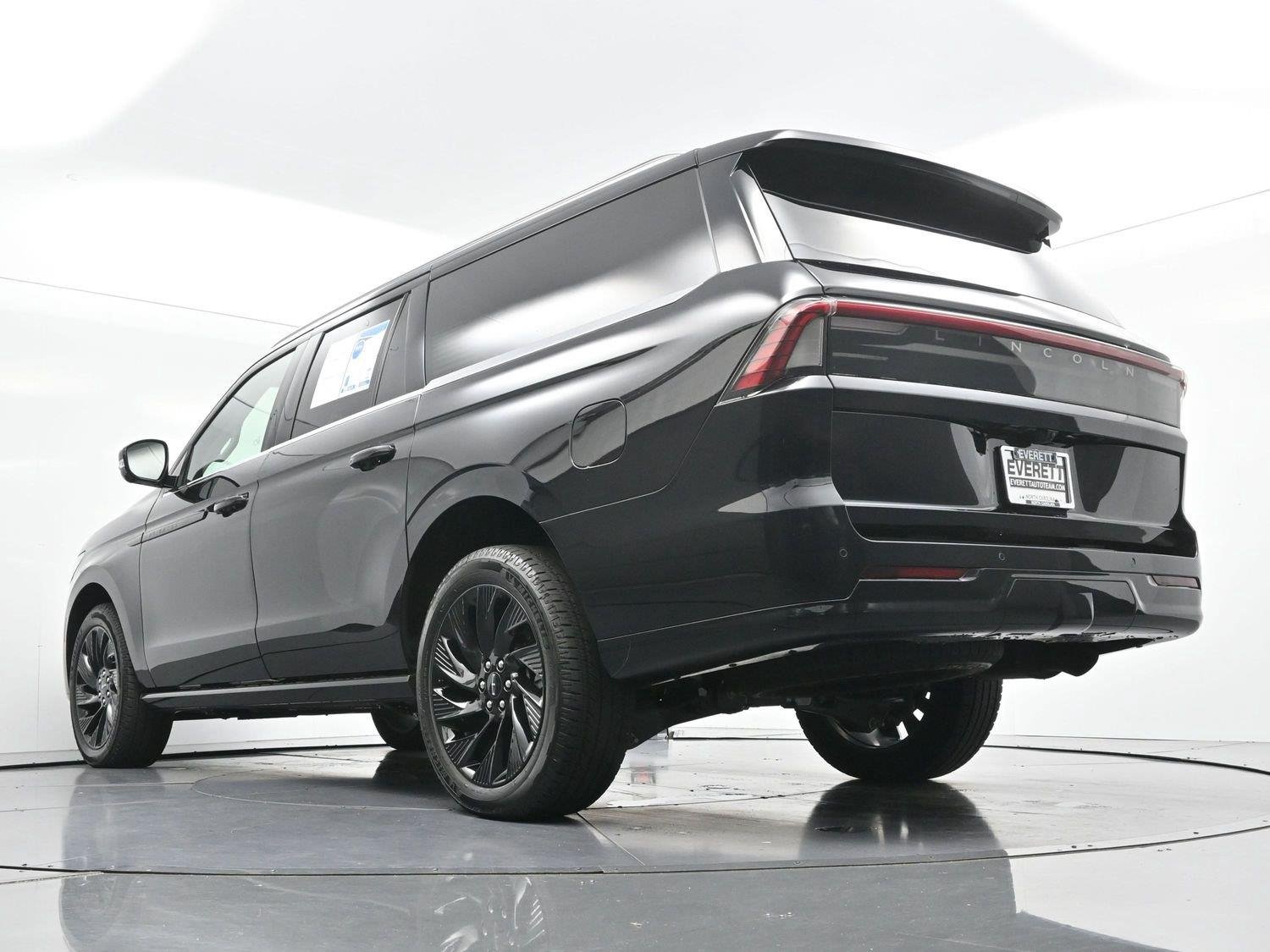 Used 2026 Infinite Black Metallic Clearcoat Lincoln Black Label image 64