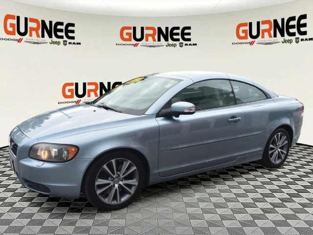 Used 2010 Blue Volvo T5 image 8