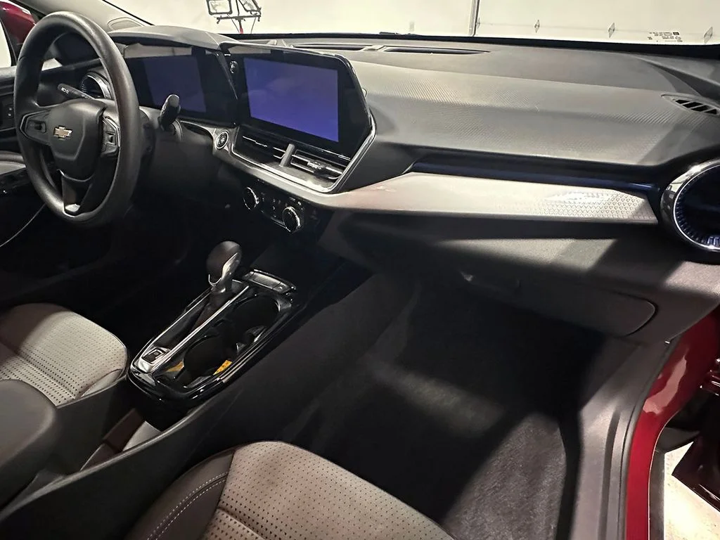 Used 2024 Red Chevrolet LT image 26