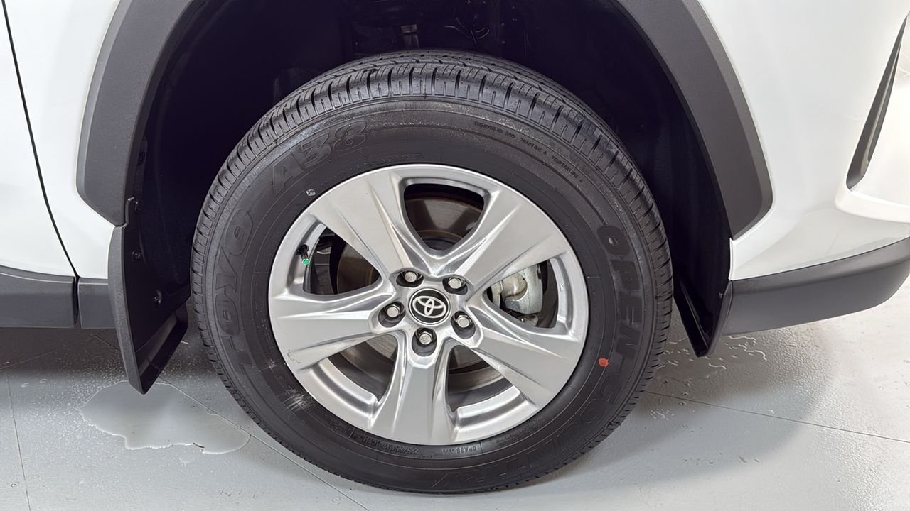 Certified Used 2025 White Toyota XLE image 21