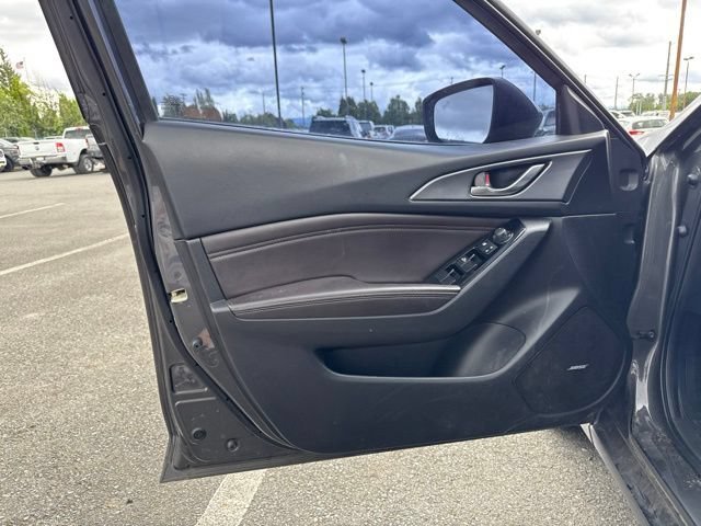 Used 2018 Machine Gray Metallic Mazda Grand Touring image 10