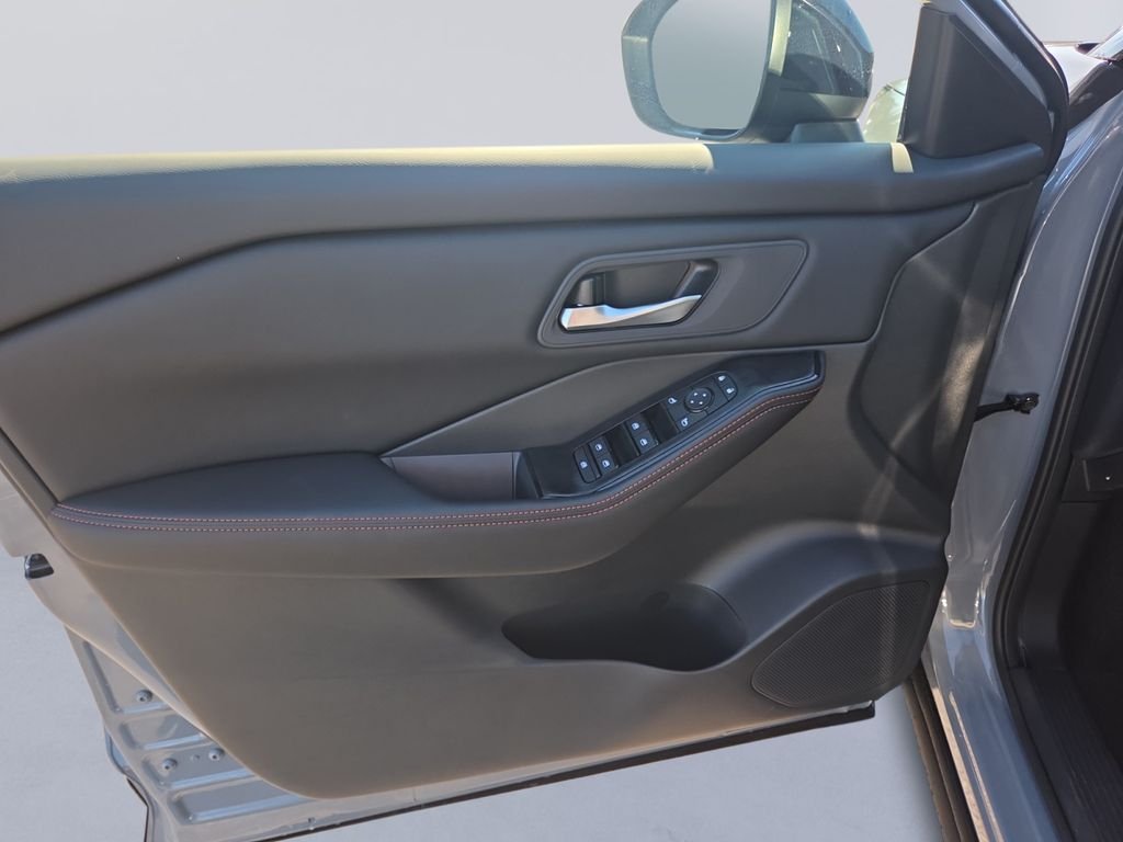 New 2026 Boulder Gray Pearl Nissan Rock Creek® image 9