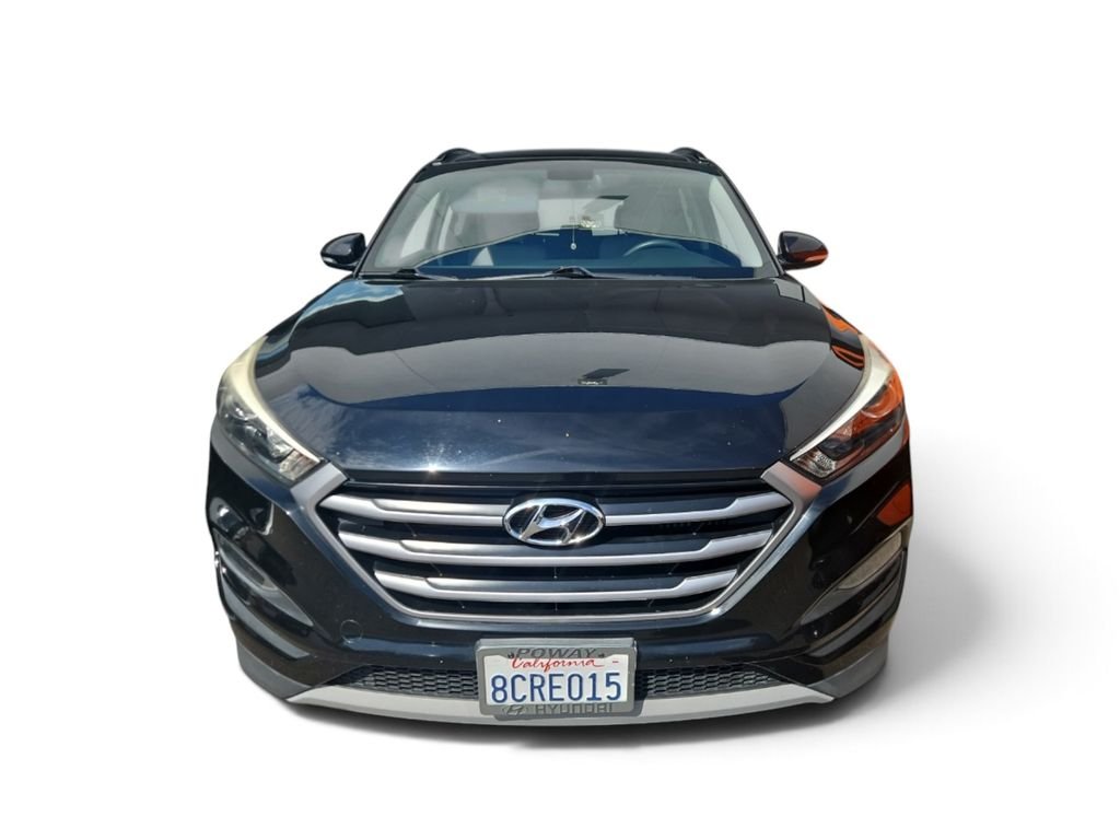 Used 2017 Gray Hyundai Value image 2