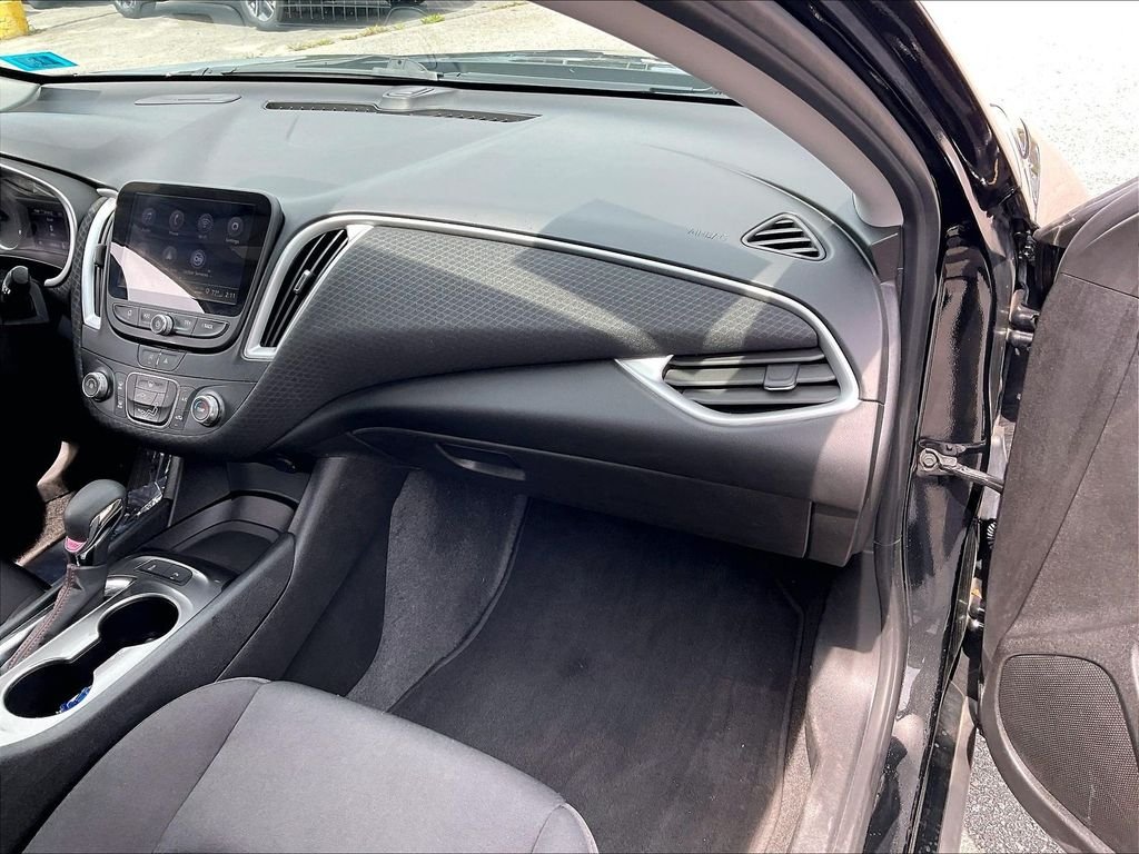 Used 2024 Mosaic Black Metallic Chevrolet RS image 12
