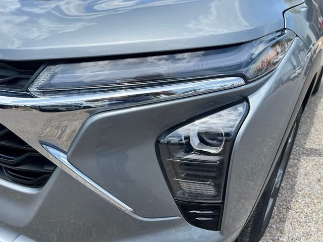 Used 2025 Gray Chevrolet LT image 4