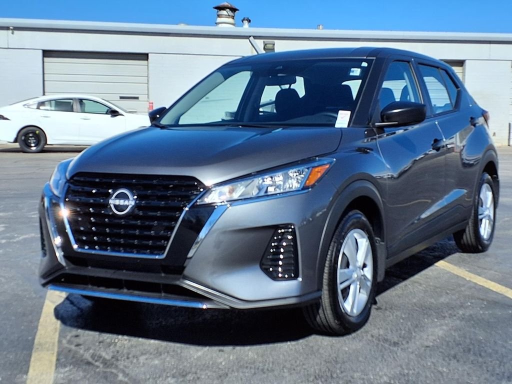 Certified 2025 Nissan KICKS PLAY Base with VIN 3N1CP5BV2SL480470 for sale in Kansas City