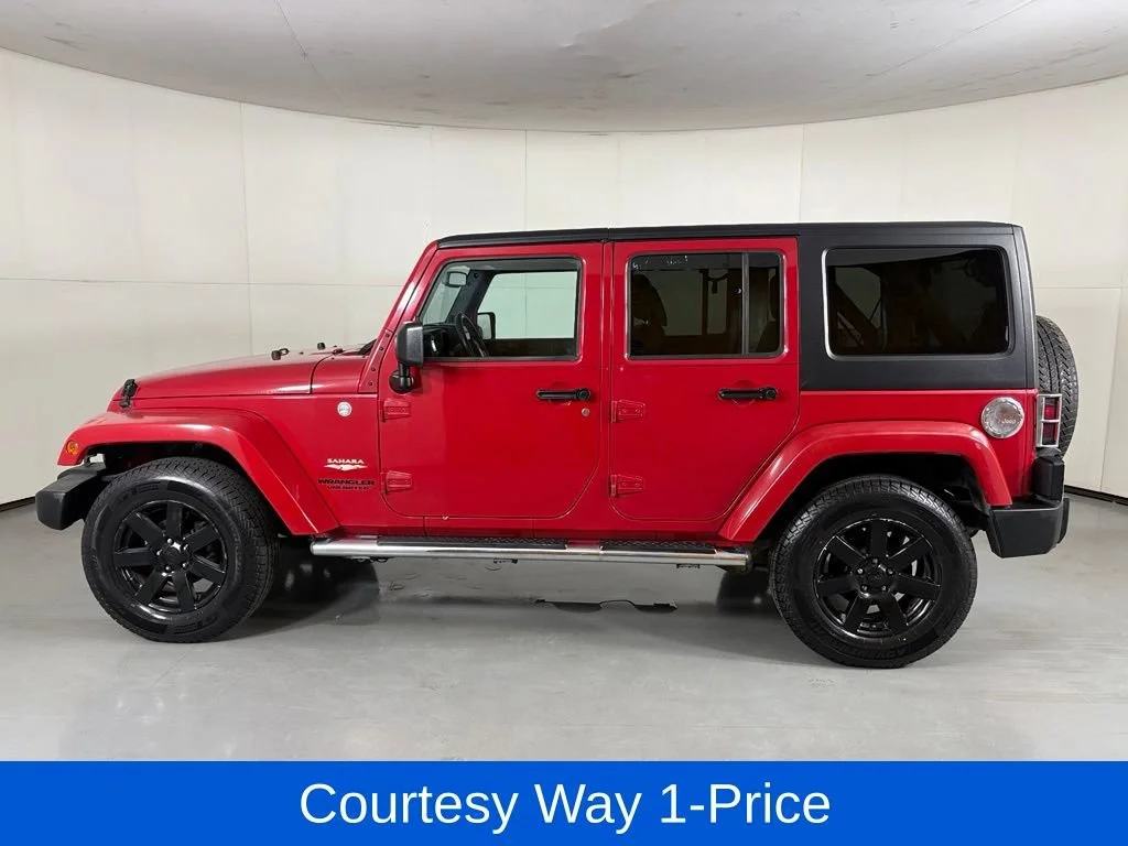 Used 2013 Red Jeep Sahara image 7