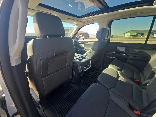 New 2026 Star White Metallic Tri-Coat Ford MAX Active image 67