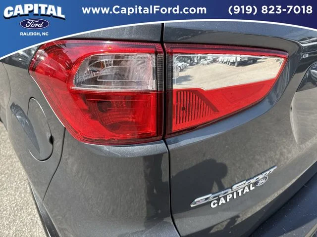 Used 2021  Ford SE image 15