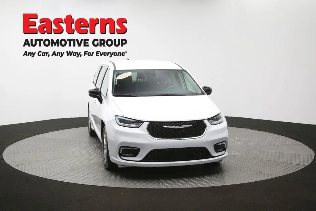 Used 2024 White Chrysler Touring L image 52