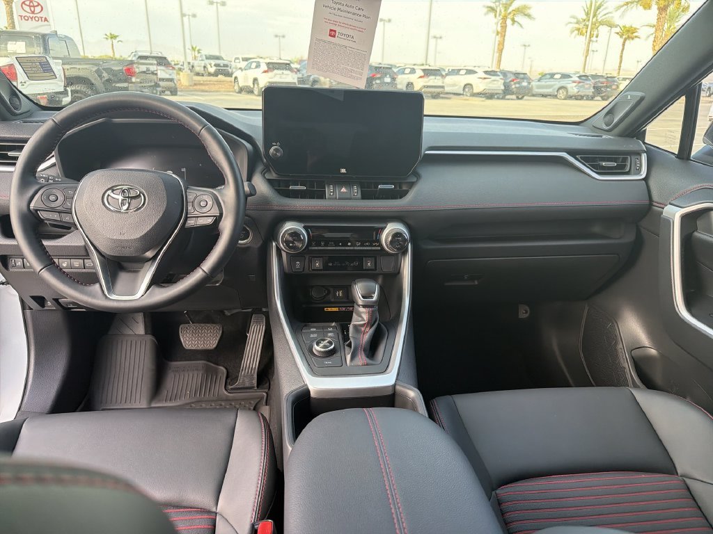 2025 Toyota RAV4 XSE - Photo 14