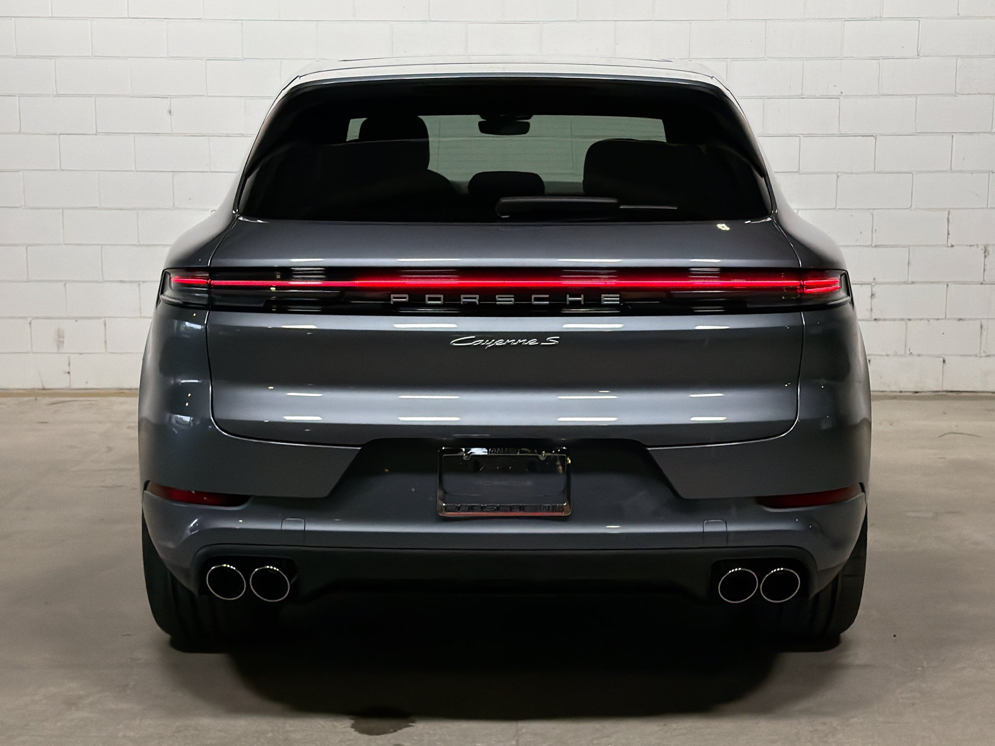 New 2026 Vanadium Grey Metallic Porsche S image 8