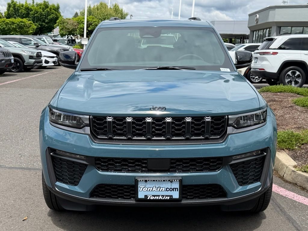 New 2026 Steel Blue Exterior Paint Jeep Limited image 3