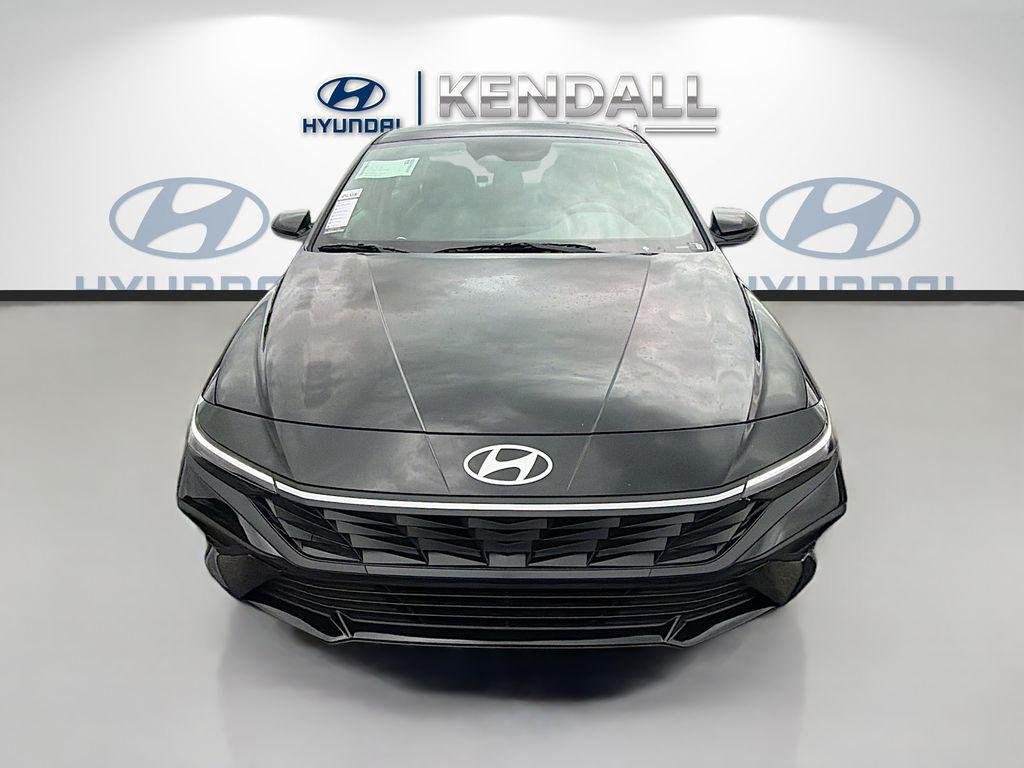 New 2026 Abyss Black Hyundai SEL Sport image 2