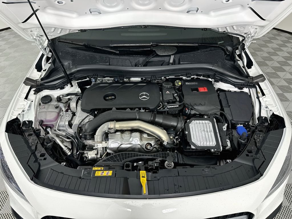 New 2026 Polar White Mercedes-Benz GLA 250 image 30