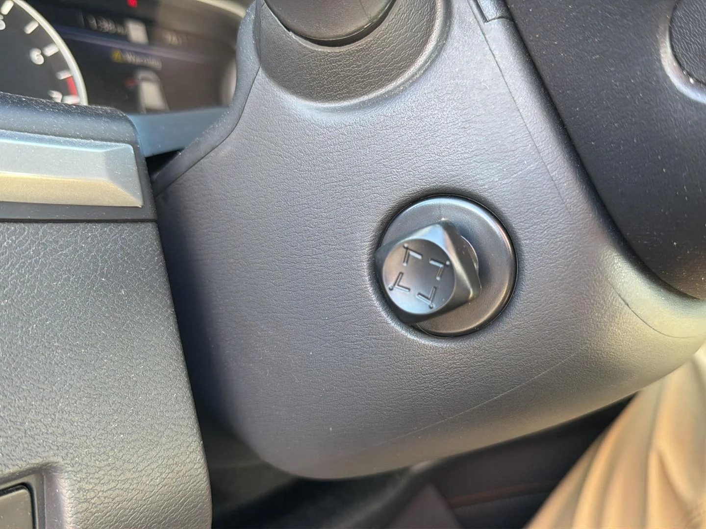 Used 2024 Boulder Gray Pearl Nissan Platinum image 21