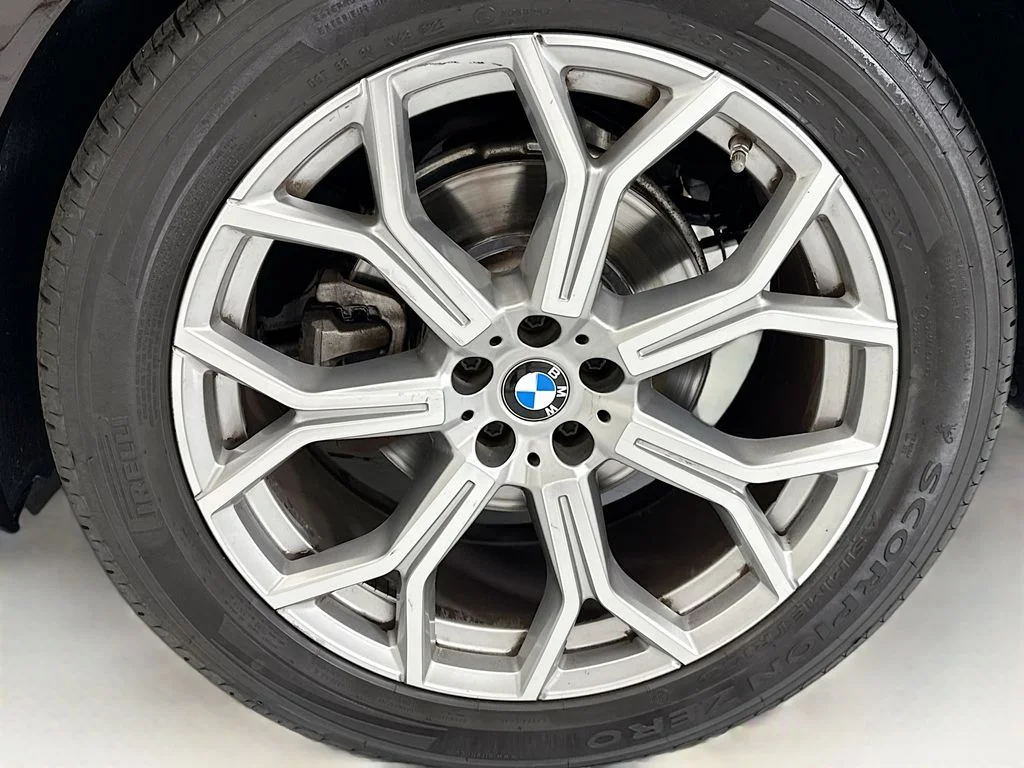 Used 2022 Brown BMW xDrive40i image 30