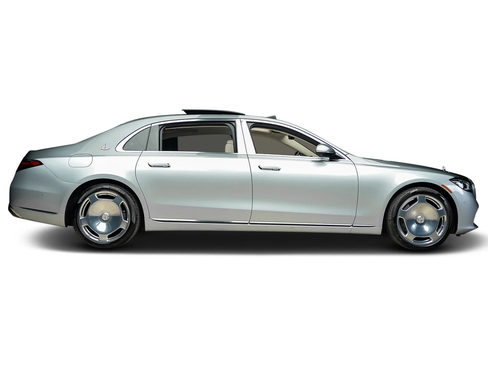Used 2024 Silver Mercedes-Benz Maybach S 580 image 5