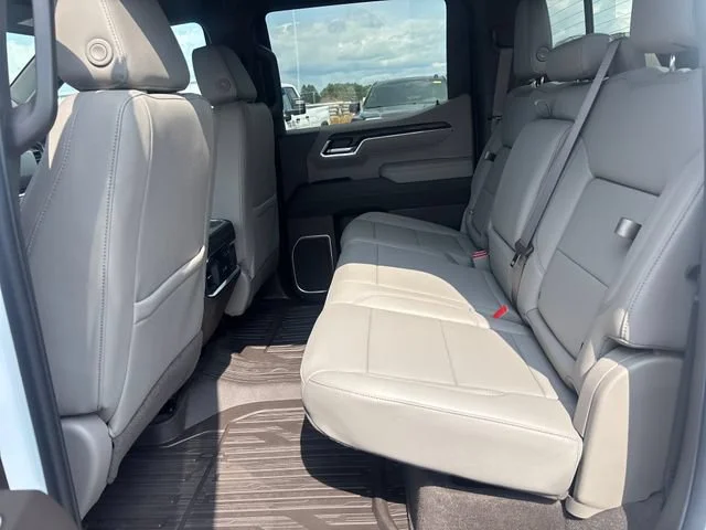 New 2026 Summit White GMC SLT image 29
