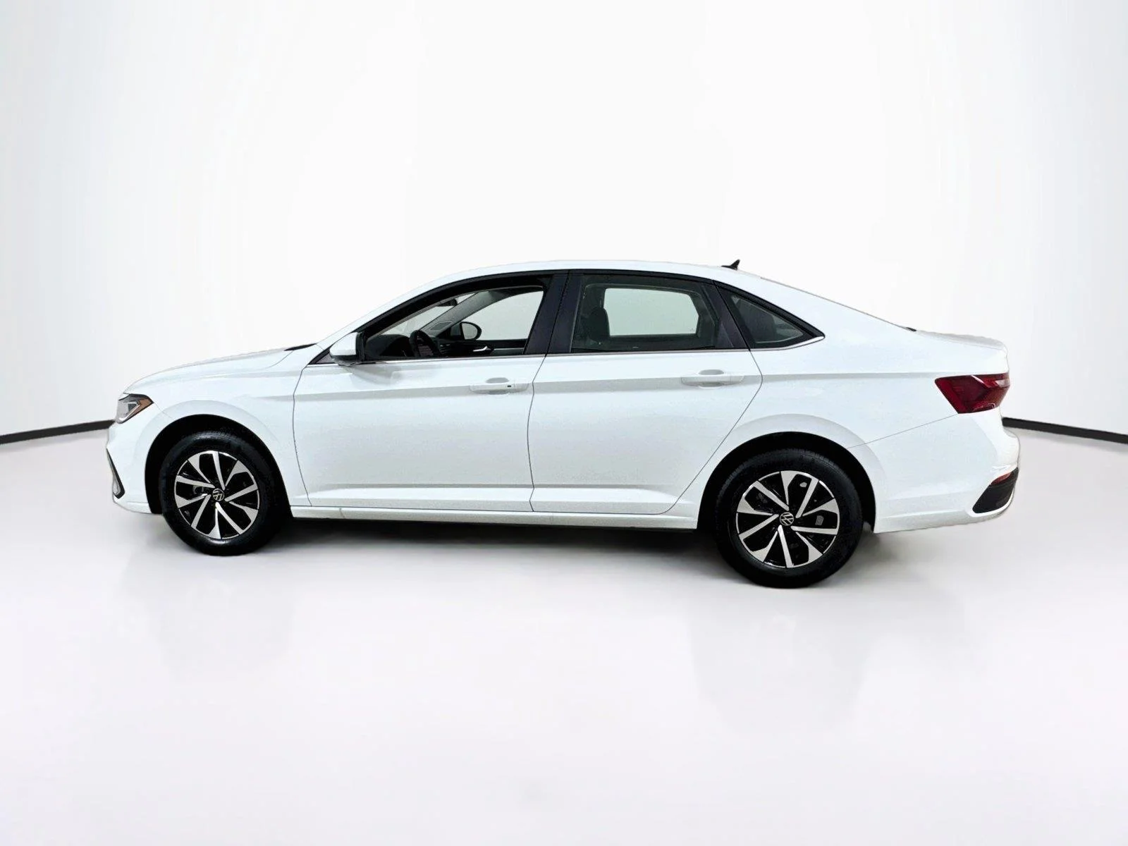 New 2027 Pure White Volkswagen S image 3