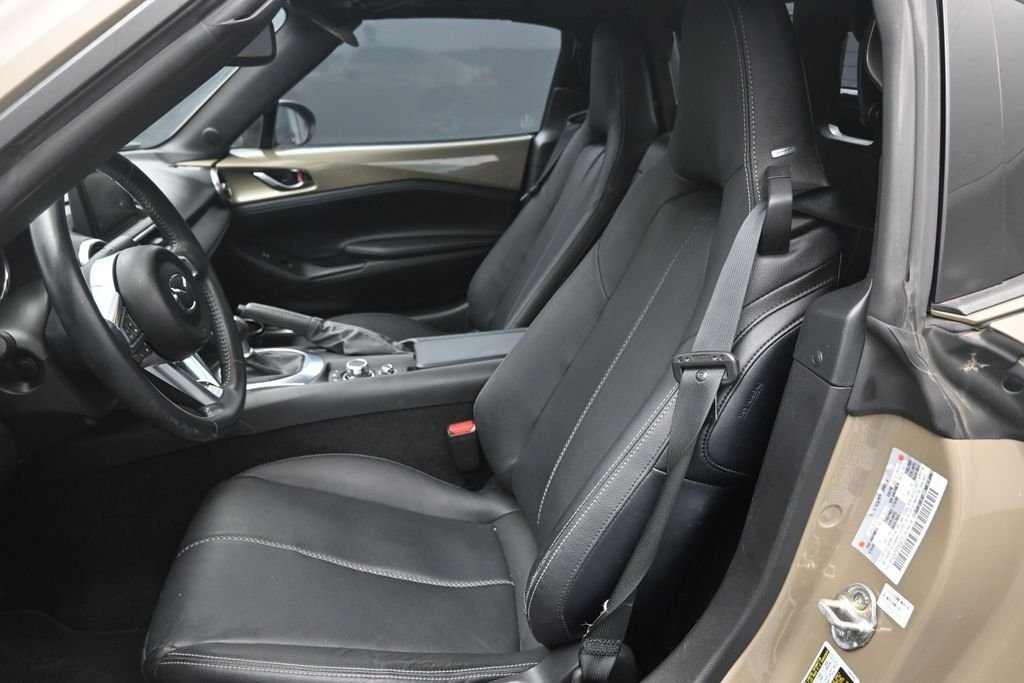 Used 2023 Beige Mazda Grand Touring image 16