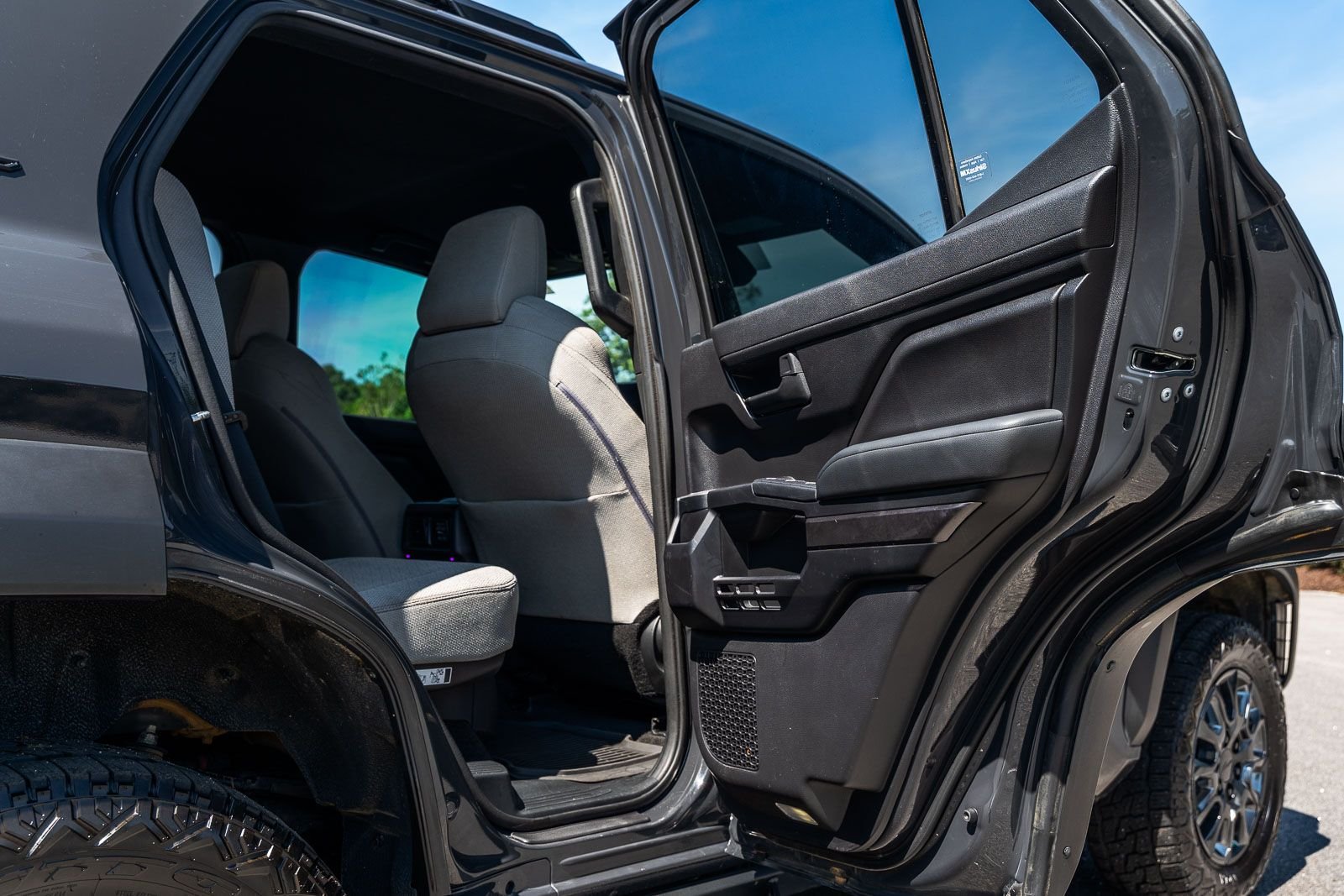 Used 2025  Toyota SR5 image 15