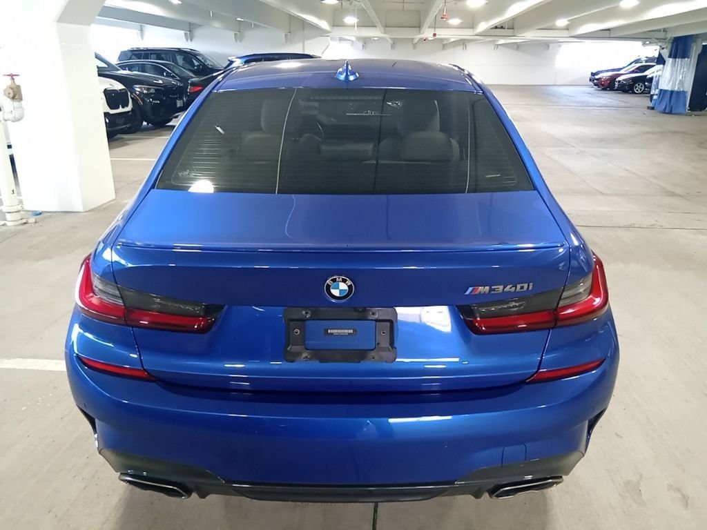 Used 2022 Blue Metallic BMW M340i image 6