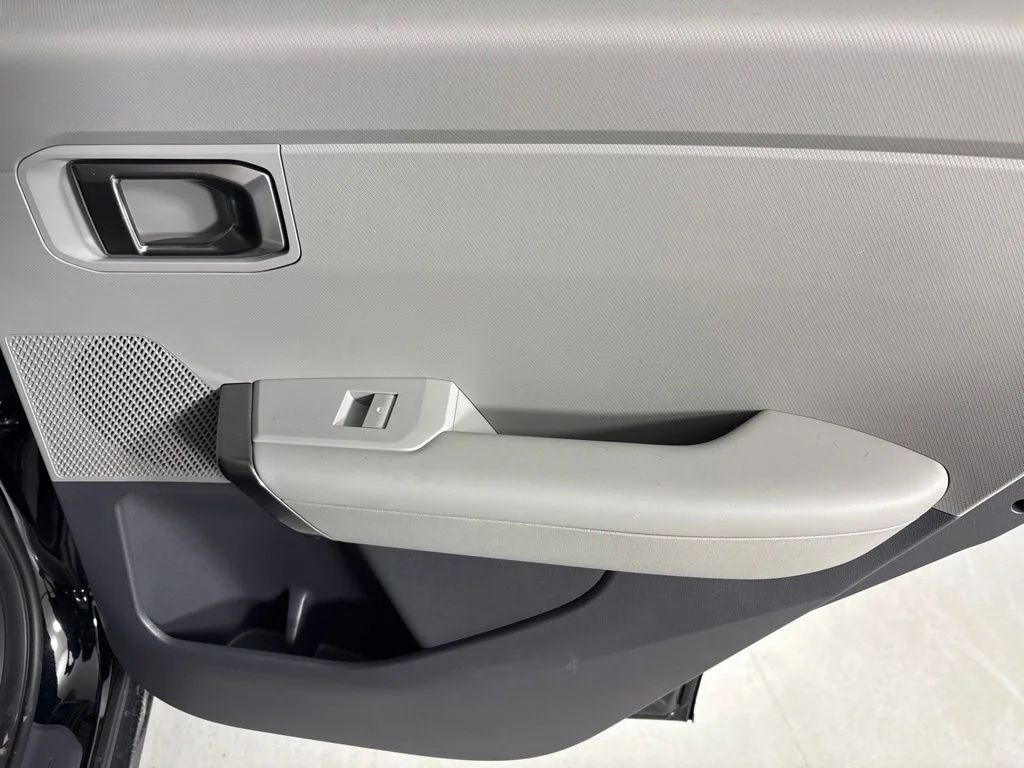 New 2027 Aurora Black Pearl Kia EX image 18