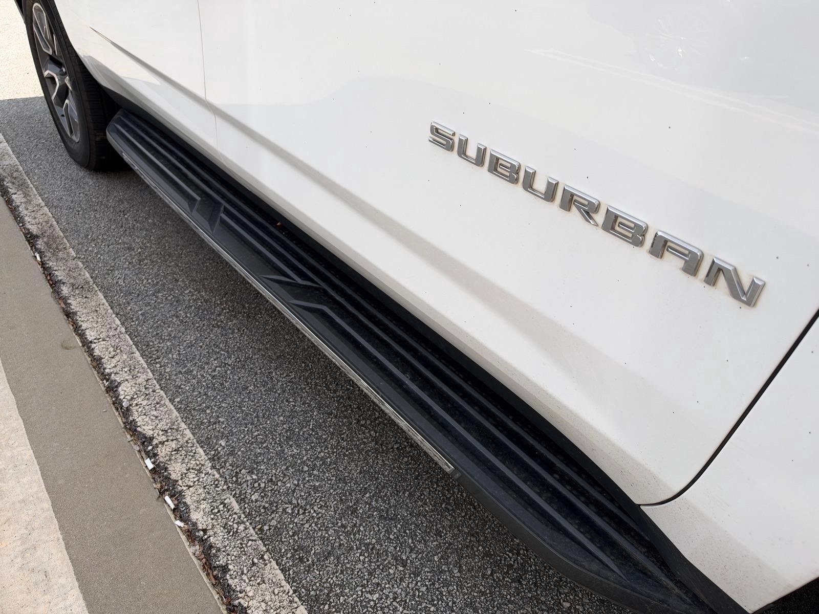Used 2023 Iridescent Pearl Tricoat Chevrolet LT image 11