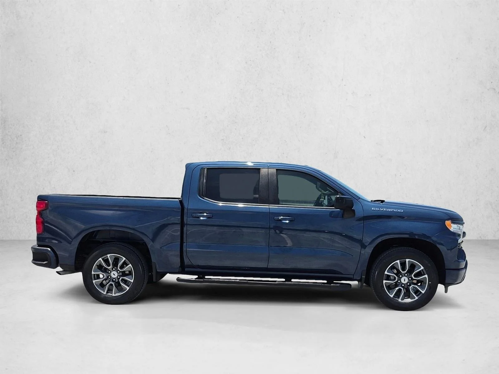 Used 2023 Northsky Blue Metallic Chevrolet RST image 4