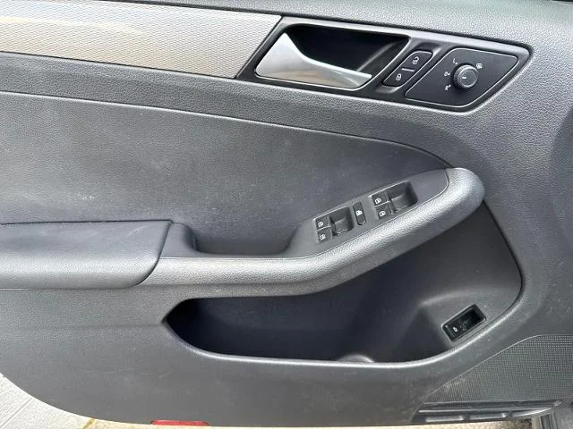 Used 2018 Platinum Gray Metallic Volkswagen  image 22