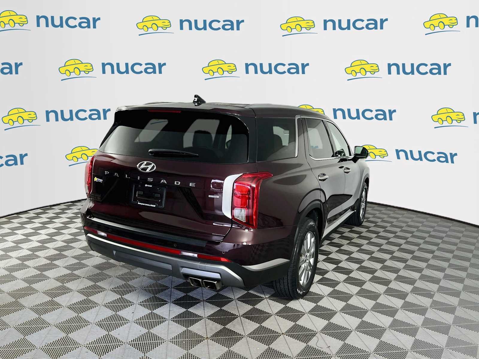 Certified Used 2024 Sierra Burgundy Hyundai SEL 7P image 7