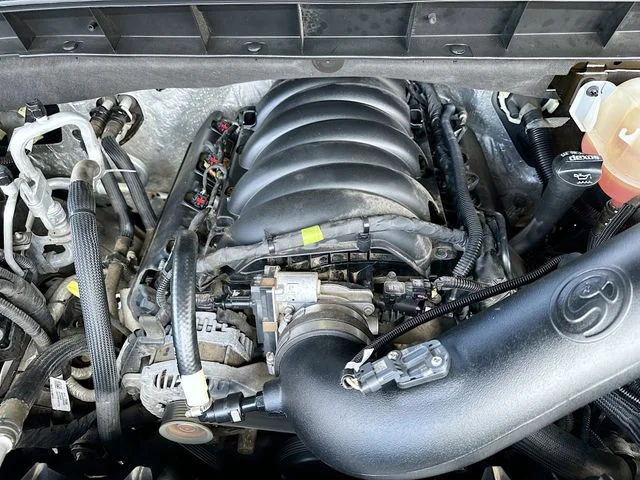 Used 2021 Black GMC AT4 image 28