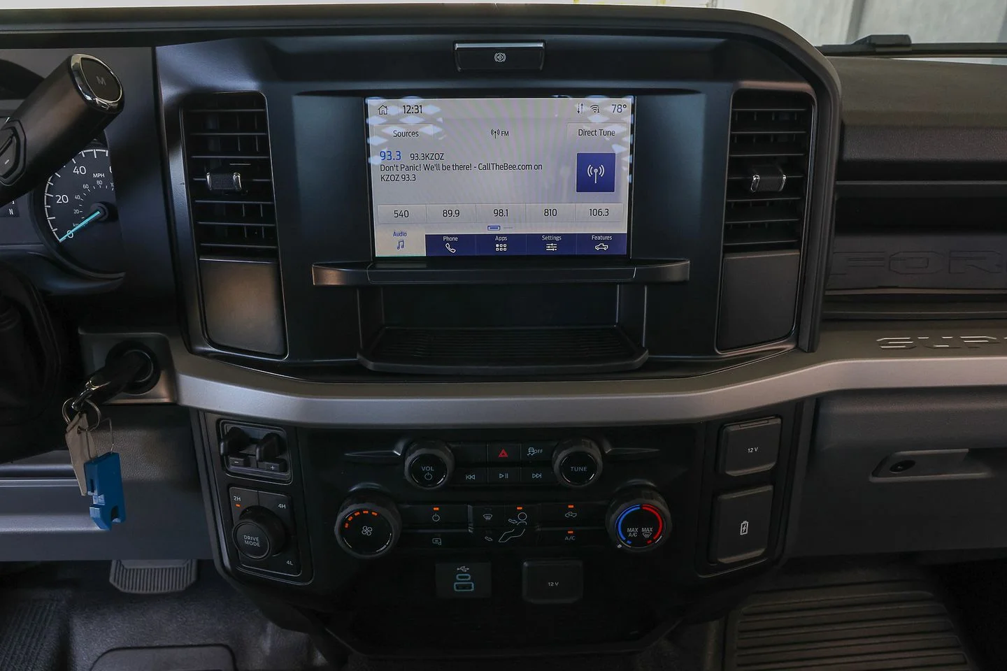 New 2026 Oxford White Ford F-550® XL image 13