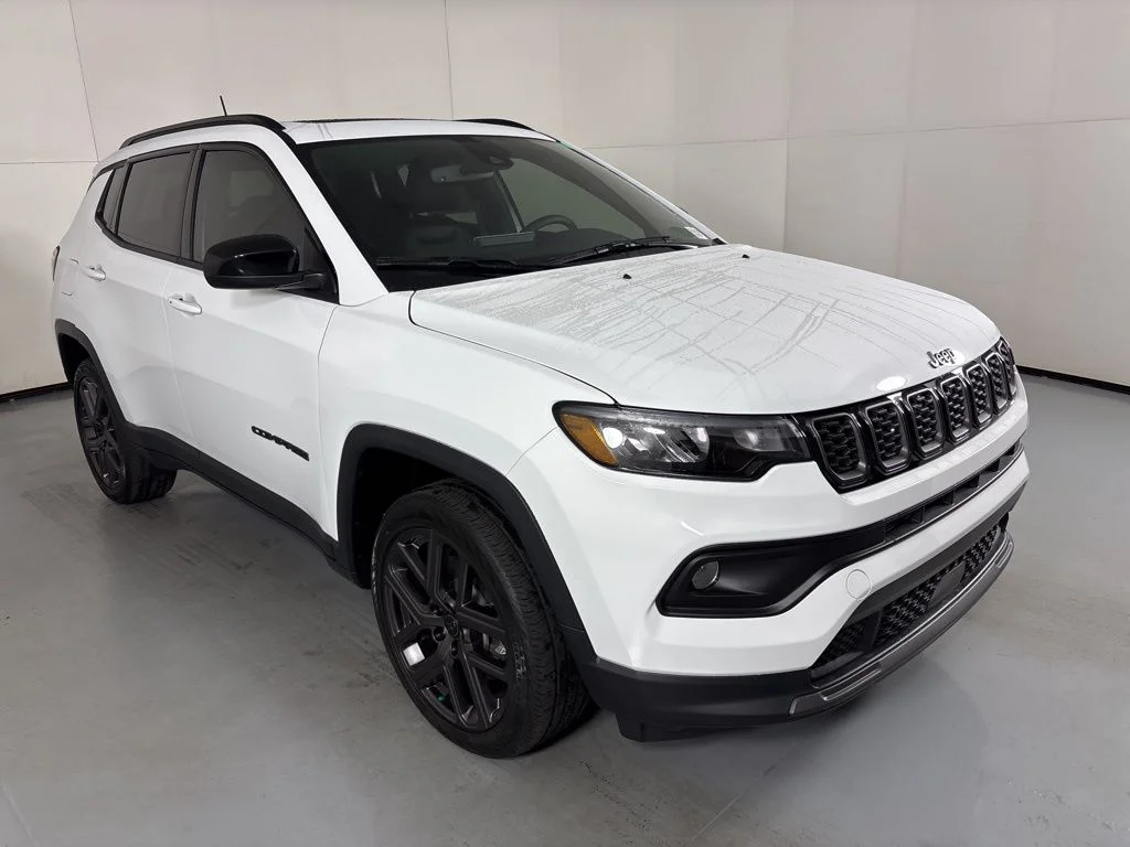 New 2026 White Jeep Latitude image 2