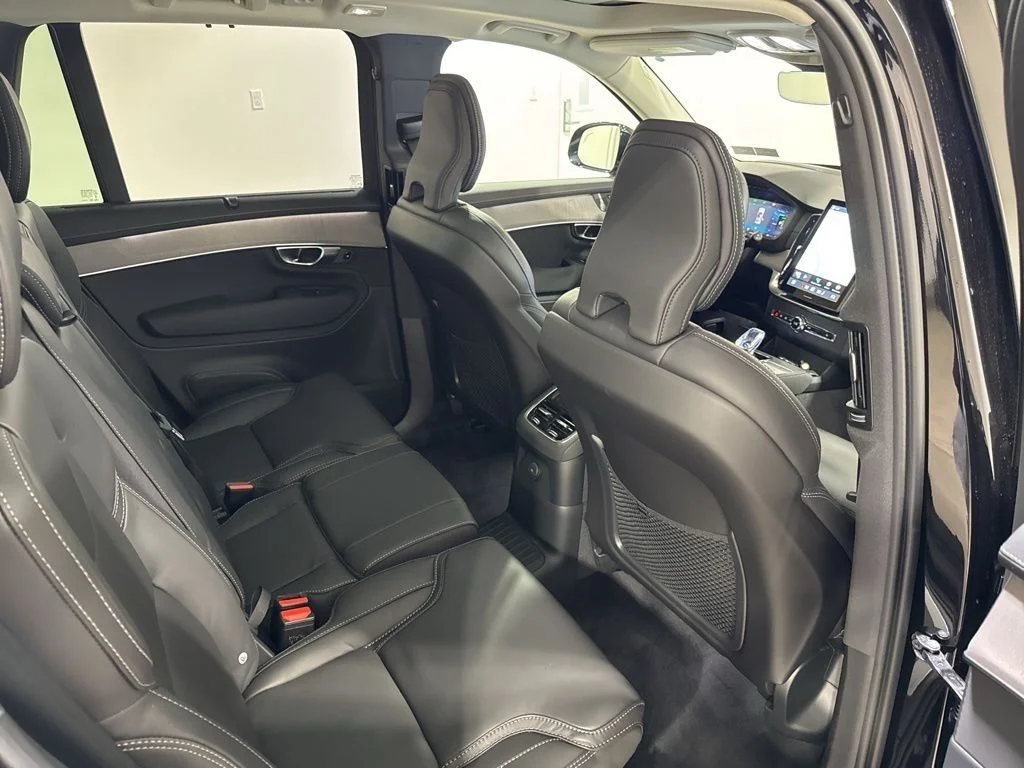 New 2026 Onyx Black Metallic Volvo T8 Ultra image 24