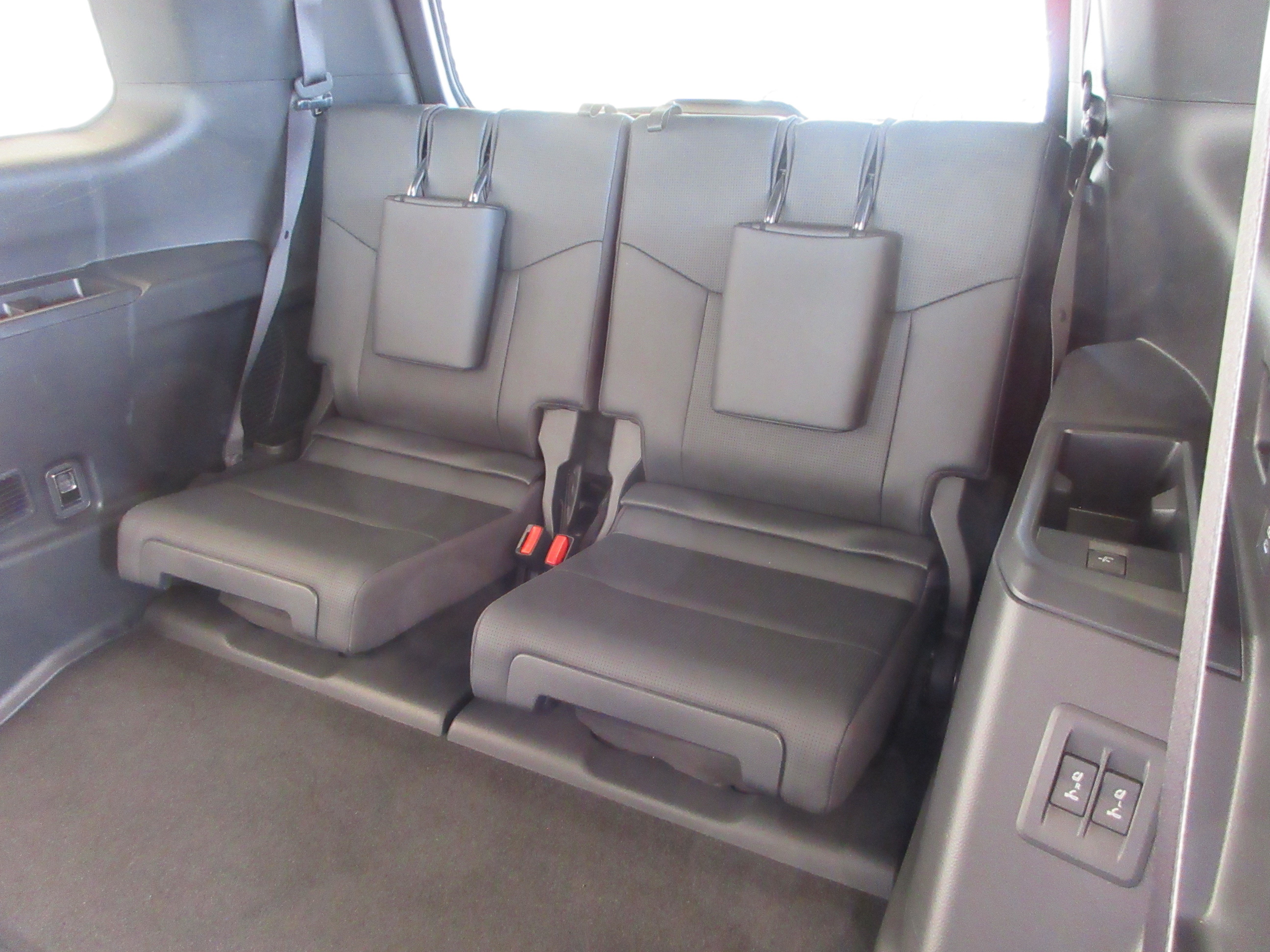 2026 Lexus GX Luxury - Photo 21
