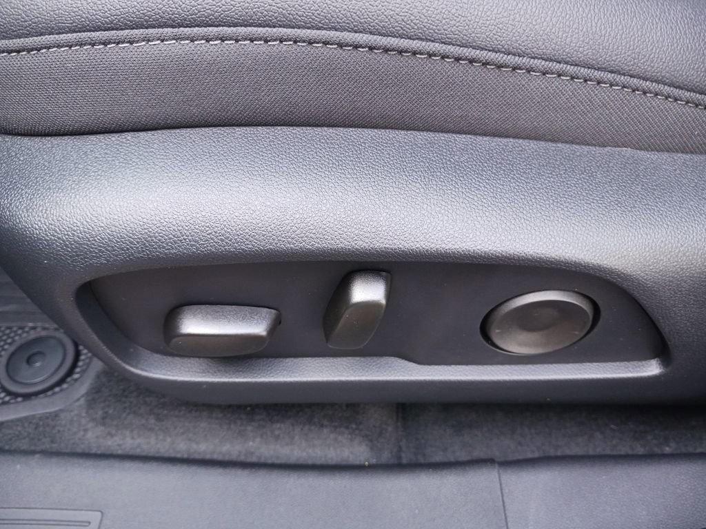 2026 Chevrolet Equinox LT - Photo 29