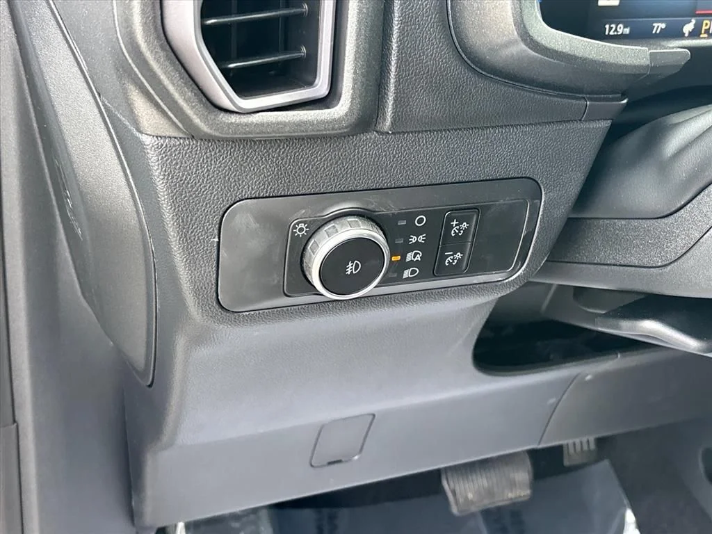New 2026 Space White Metallic Ford Outer Banks® image 27