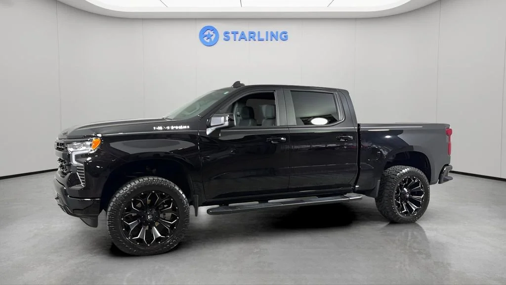 Used 2025 Black Chevrolet RST image 2