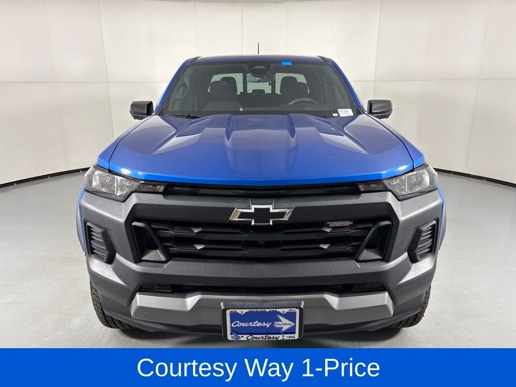Used 2024 Blue Chevrolet Trail Boss image 4
