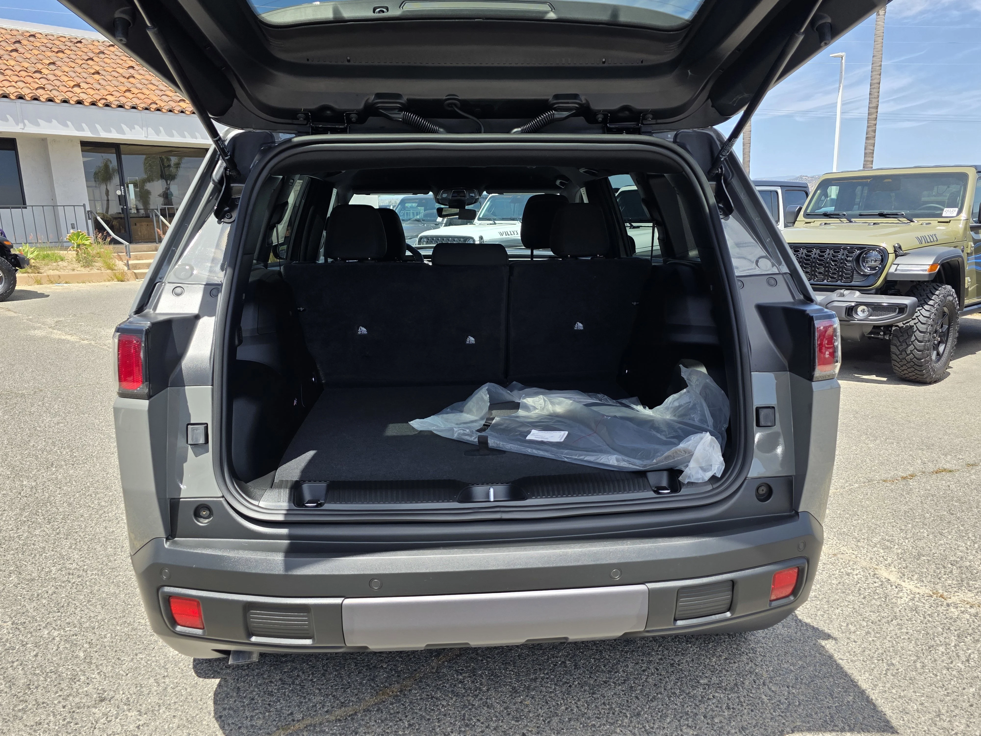 New 2026 Gray Clearcoat Jeep Laredo image 19