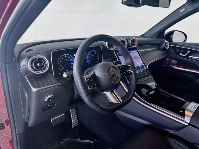 Used 2026 Red Mercedes-Benz GLC 300 image 9