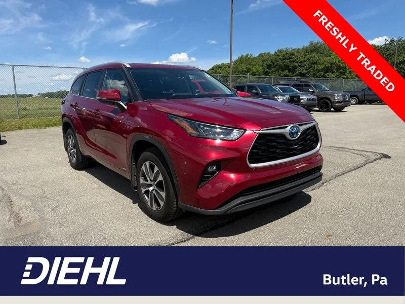 Used 2023 Red Toyota XLE image 1