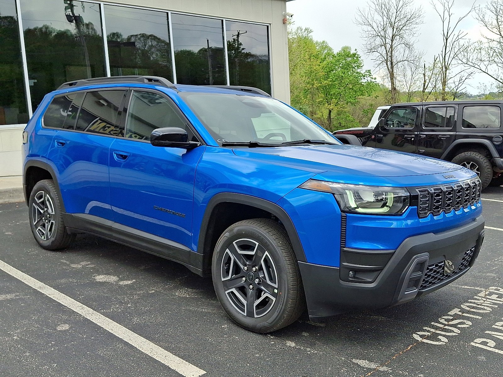 New 2026 Hydro Blue Pearl-Coat Exterior Paint Jeep Limited image 2