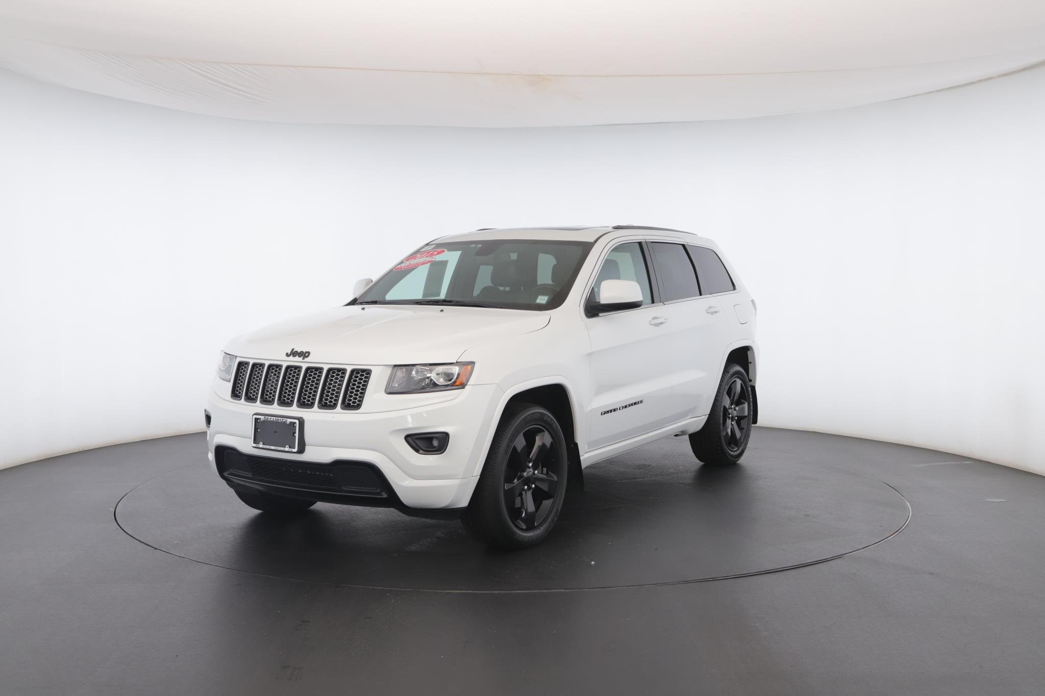 Used 2015 Bright White Clearcoat Jeep Altitude image 40