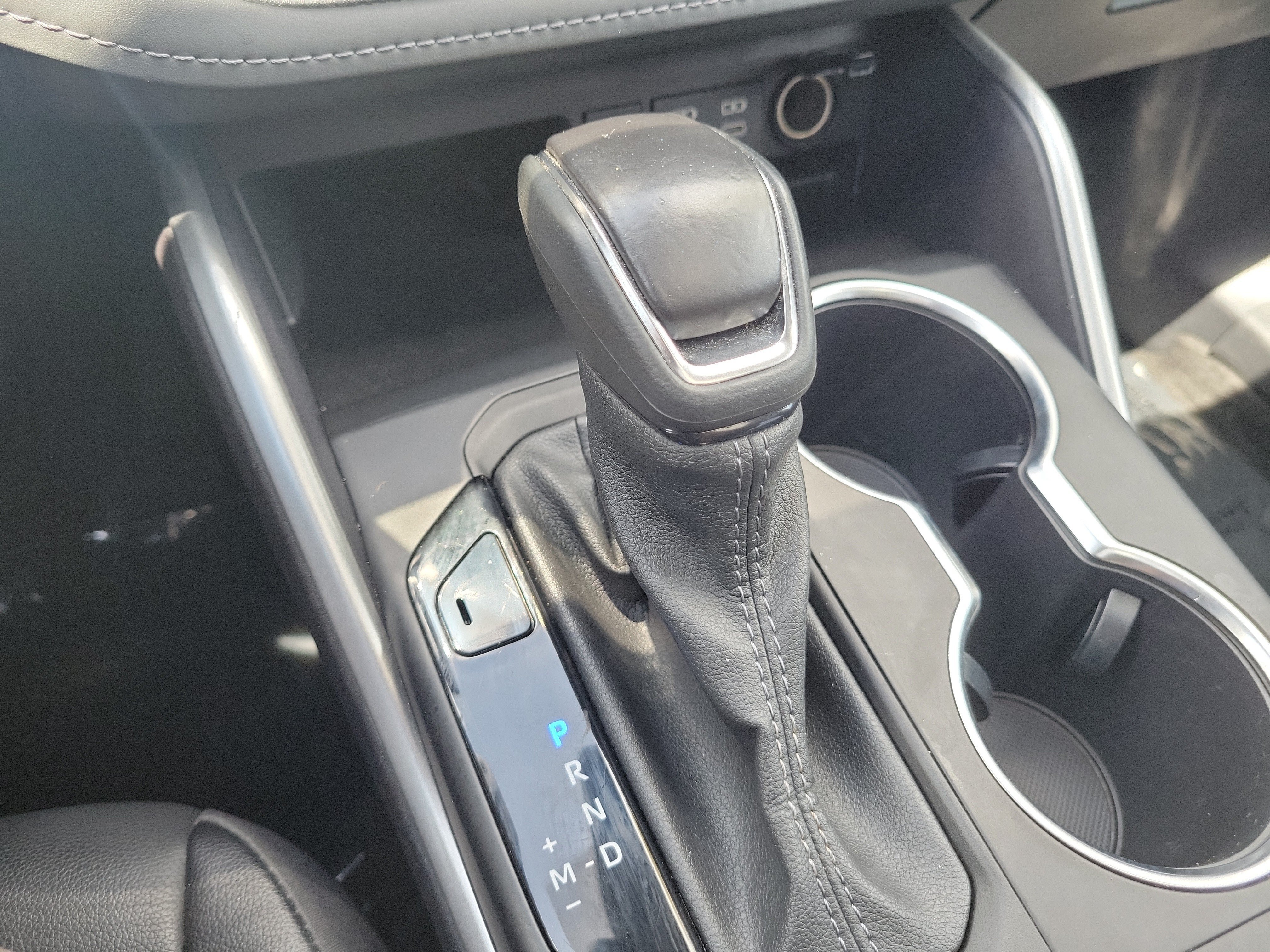 Used 2020 Billet Silver Metallic Clearcoat Jeep Altitude image 32