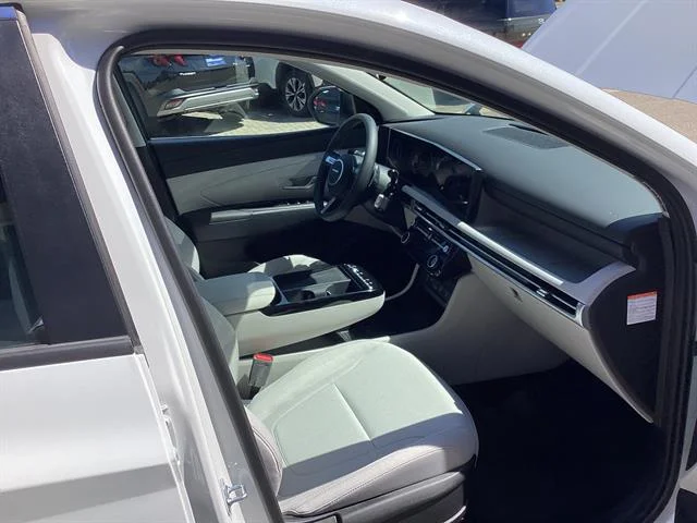 New 2026 Atlantis Blue Hyundai SE image 8